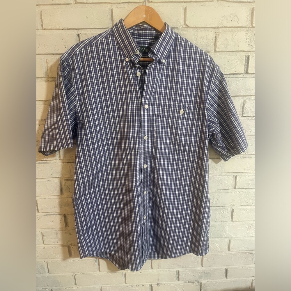 ORVIS men’s medium 100% cotton button down shirt. Shirt sleeve, purple plaid